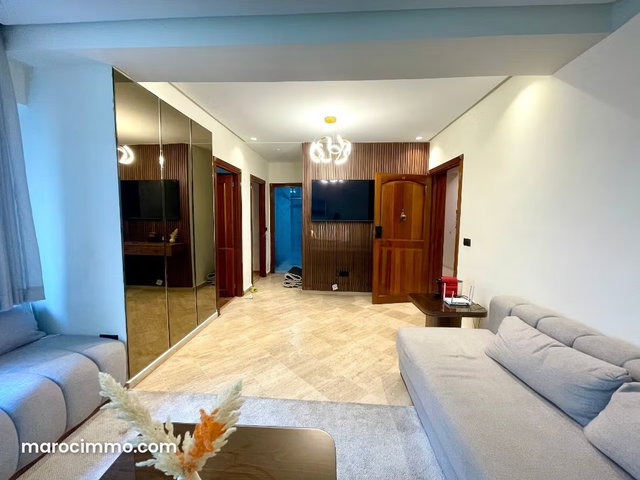 Studio meublé avec terrasse quartier Bourgogne — 3