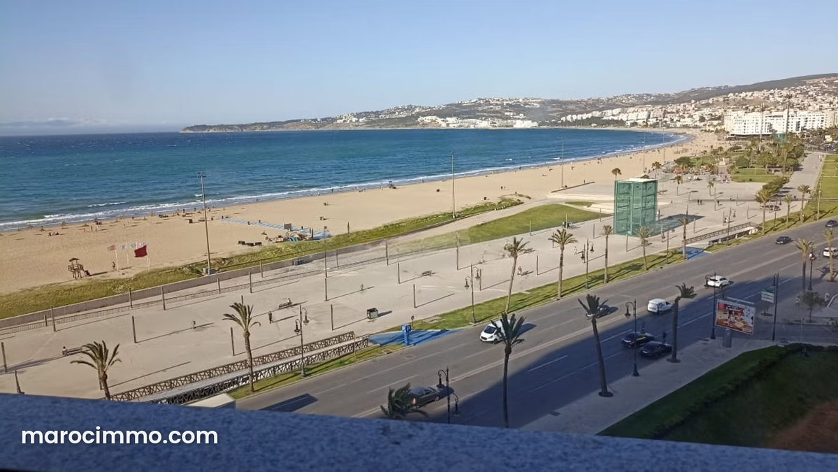 Furnished F3 Apartment with Sea View in Corniche