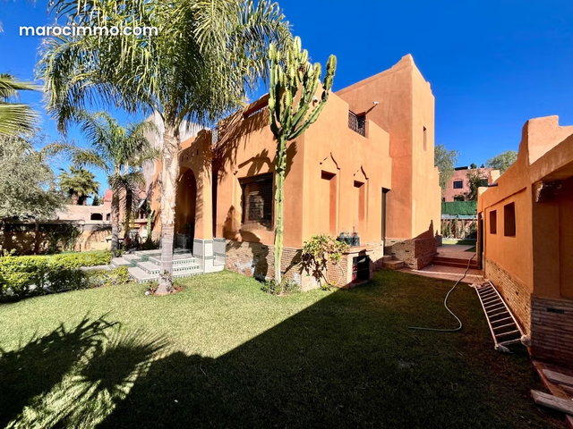 Villa rénovée avec jardin et piscine; Marrakech — 2