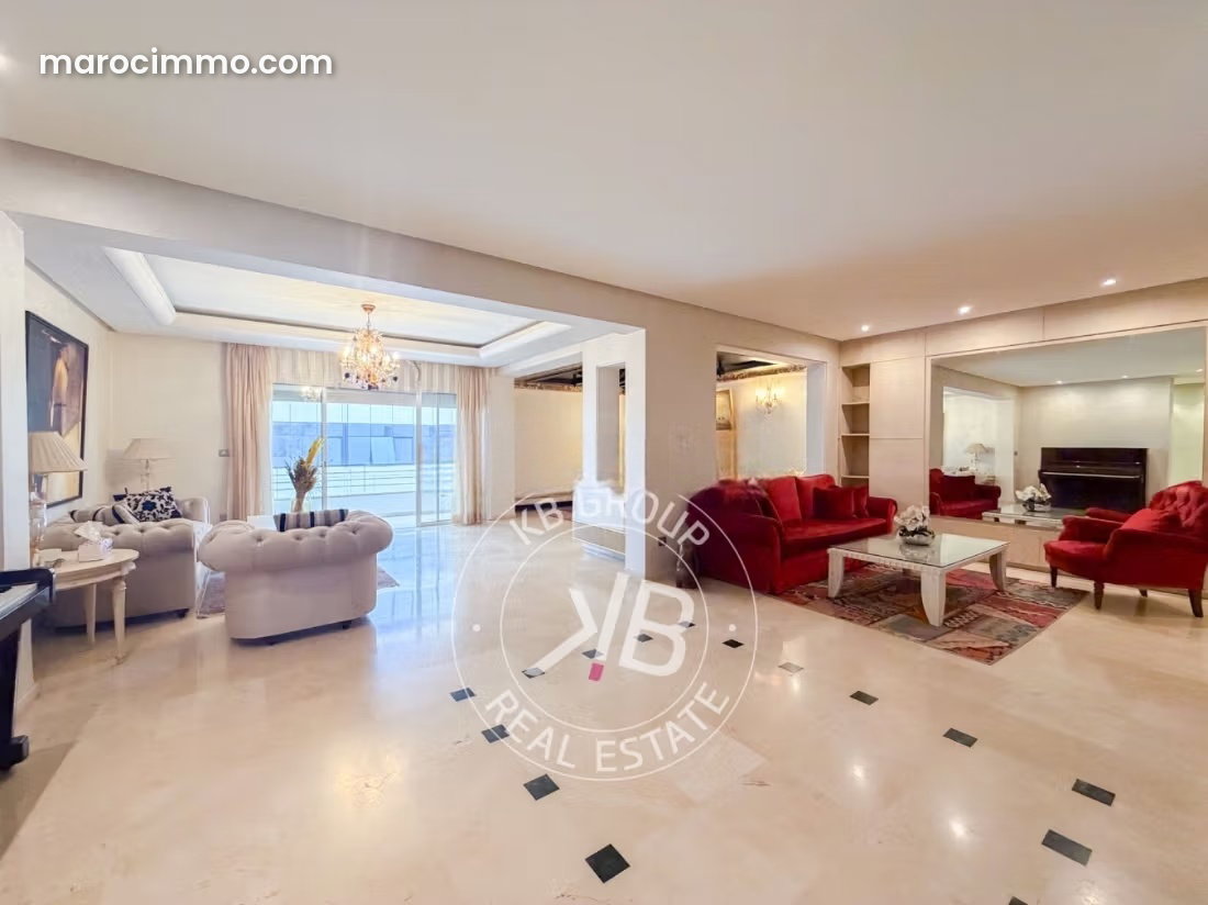 Appartement familial 240 m², 3 chambres, terrasse et garage, Riyad, Rabat — Rabat