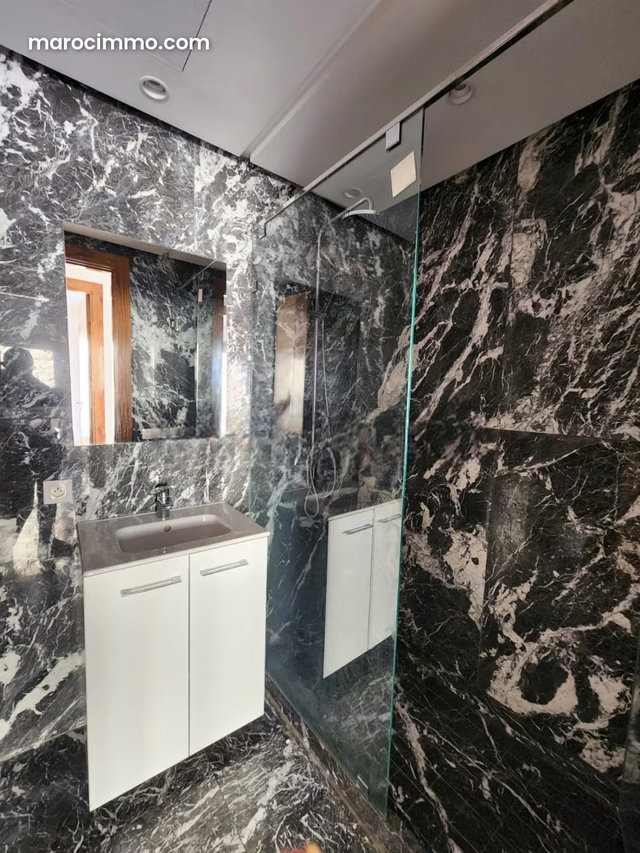Studio meublé Luxe à Q. Oasis Sans Vis àVis — 5