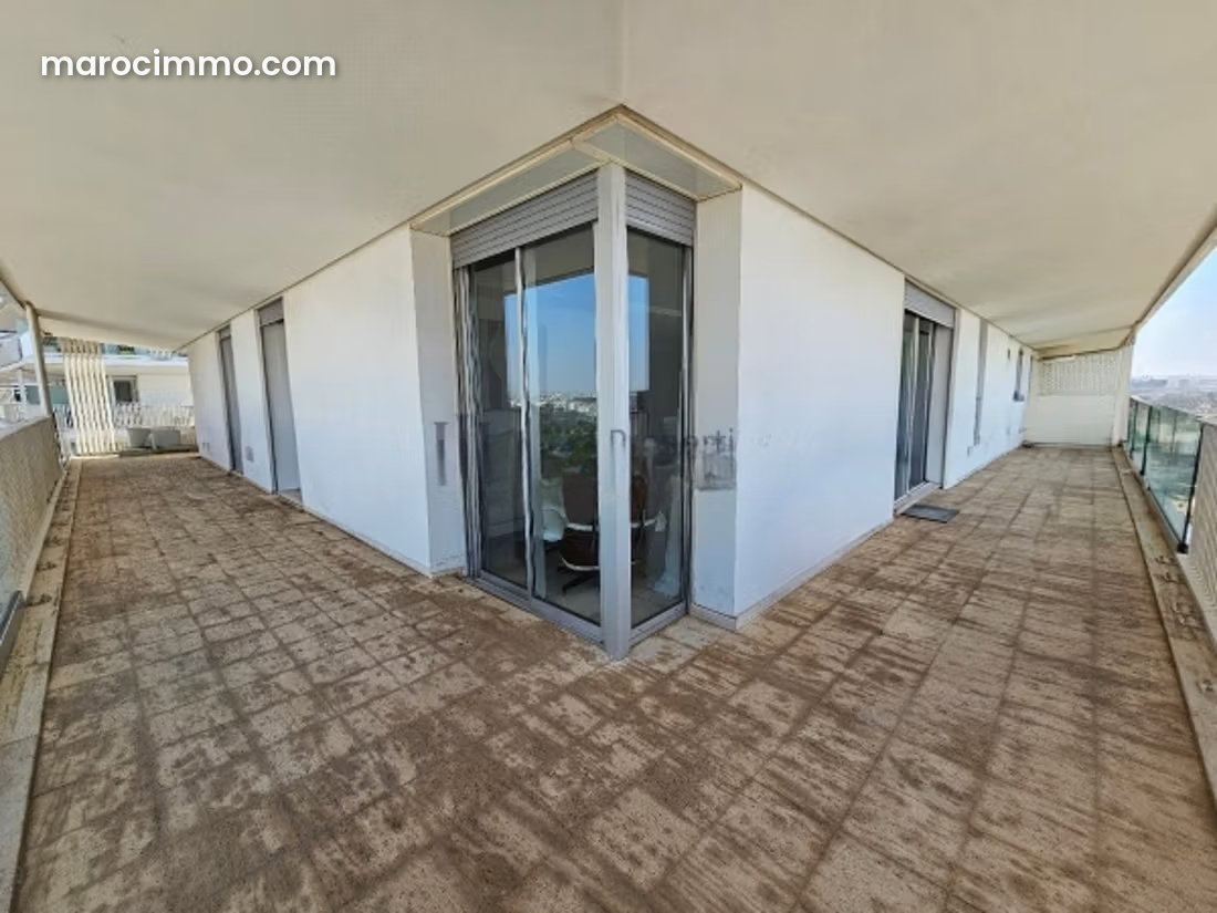 199 sqm Apartment with Terrace, Casablanca Finance City — Casablanca