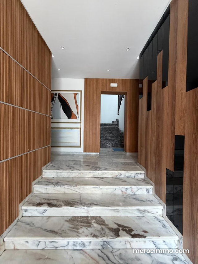 Louez cet appartement à Oasis. Surface de 50 m². Meublé — 2