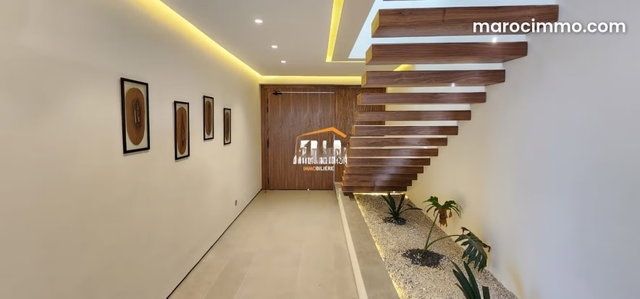 Belle Villa de style contemporain orientation Sud & Sud / Est proche Amelkis — 4