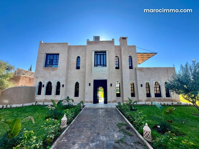 Beautiful Arabo-Andalusian Villa, Marrakech — 2
