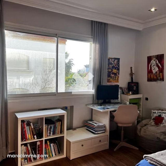 Appartement à Louer de 320.0 m² à Casablanca, Ain Diab — 4