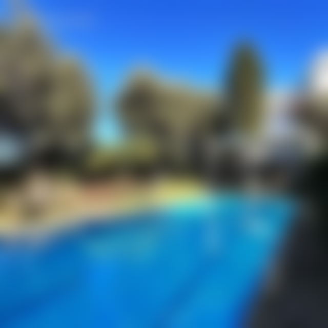Villa 700 m² avec piscine et jardin paysager, Polo, Casablanca — Casablanca