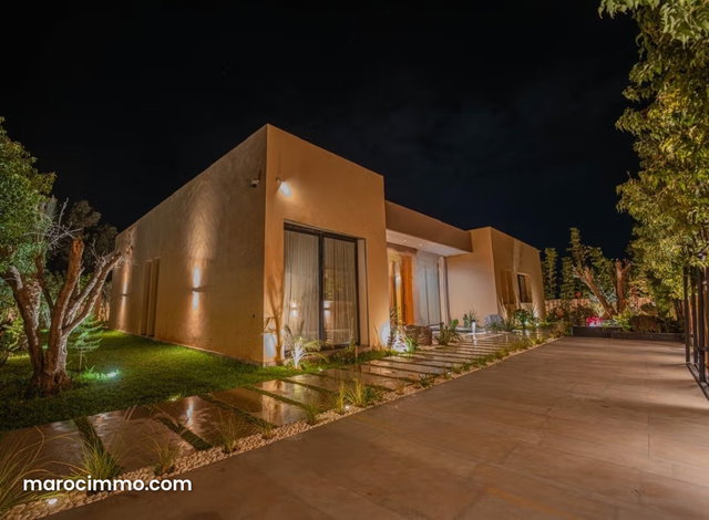 Route de l'Ourika: Villa de luxe à vendre meublée, 5 Suites, — 3