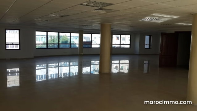 Plateaux bureaux a louer agdal — 2