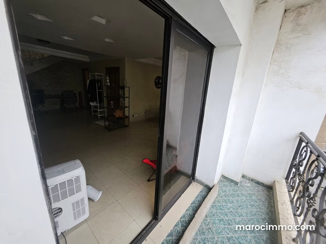 Appartement 228 m², meublé, terrasse, Quartier des Hôpitaux — Casablanca