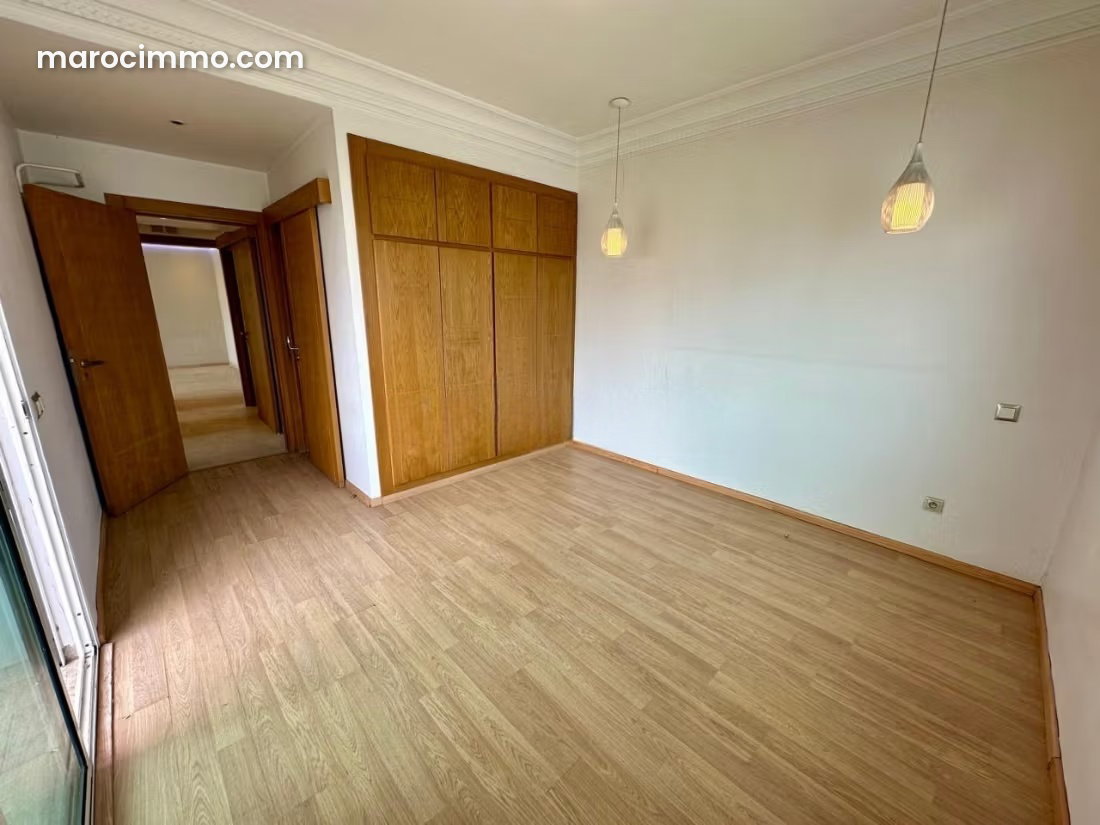 2-Bedroom Apartment in Franceville, Casablanca with Terrace — Casablanca
