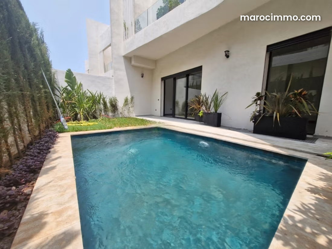 4-Bedroom Villa with Pool for Rent, Ain Diab, Casablanca — Casablanca