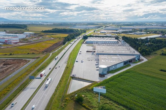 Achat de terrain à Zone industrielle. Surface totale 25020 m² — 2