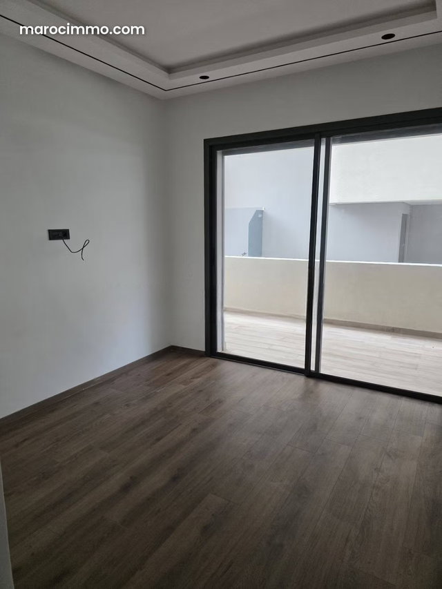 Studio neuf vide 54m² Californie 6500 Dh — 5