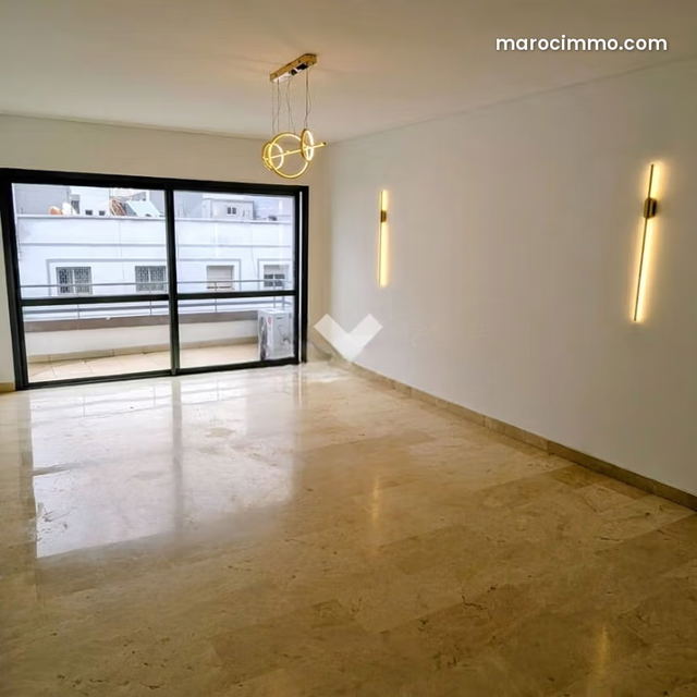 Appartement à Louer de 121.0 m² à Casablanca, Maarif Extension — Casablanca