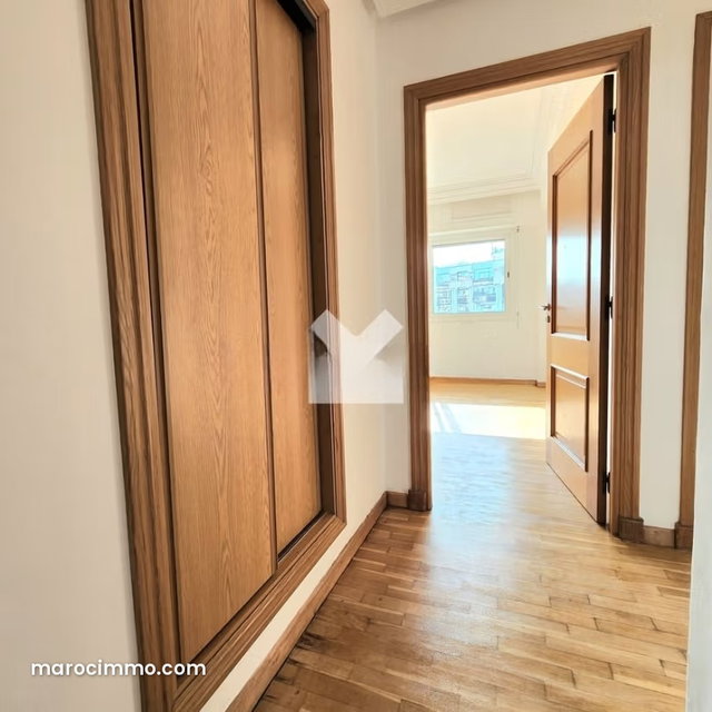 Appartement à Louer de 178.0 m² à Casablanca, Racine — 5
