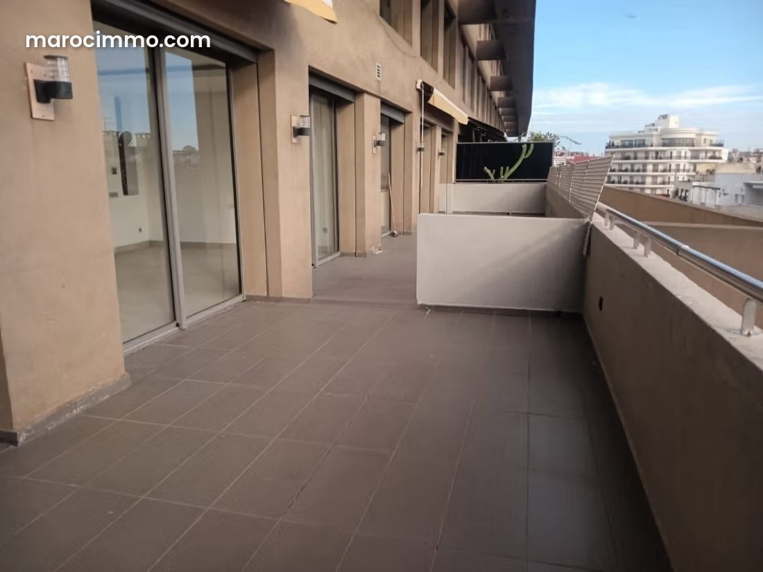 250 m² Apartment, Top Floor with Terrace, Gauthier, Casablanca — Casablanca