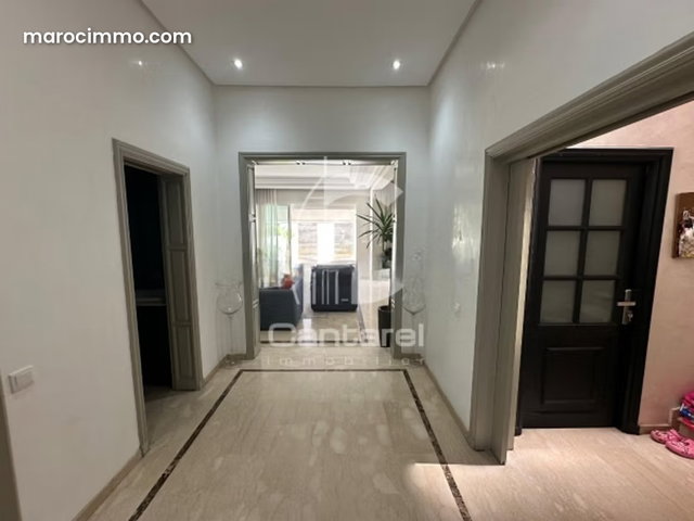 Vente villa longchamps — 2