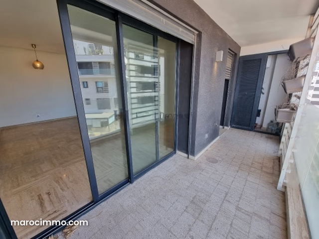 Beautiful 105m² T3 apartment – city view terrace — Casablanca