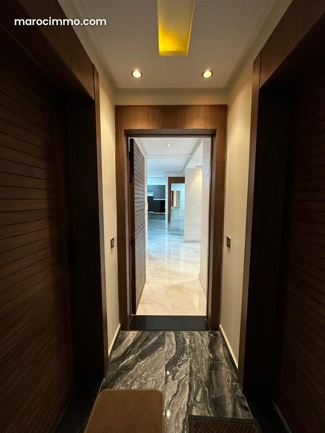 Bright Apartment with Terrace in Sidi Maarouf, Casablanca — Casablanca