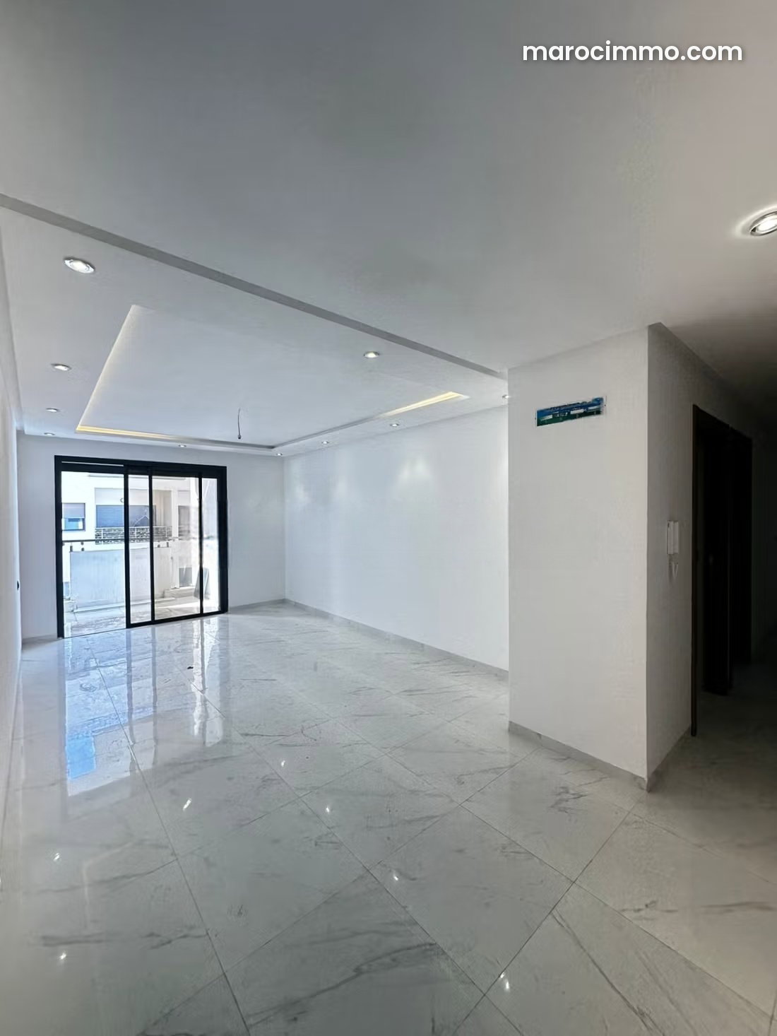 Appartement avec piscine à Harhoura Temara à vendre — Temara