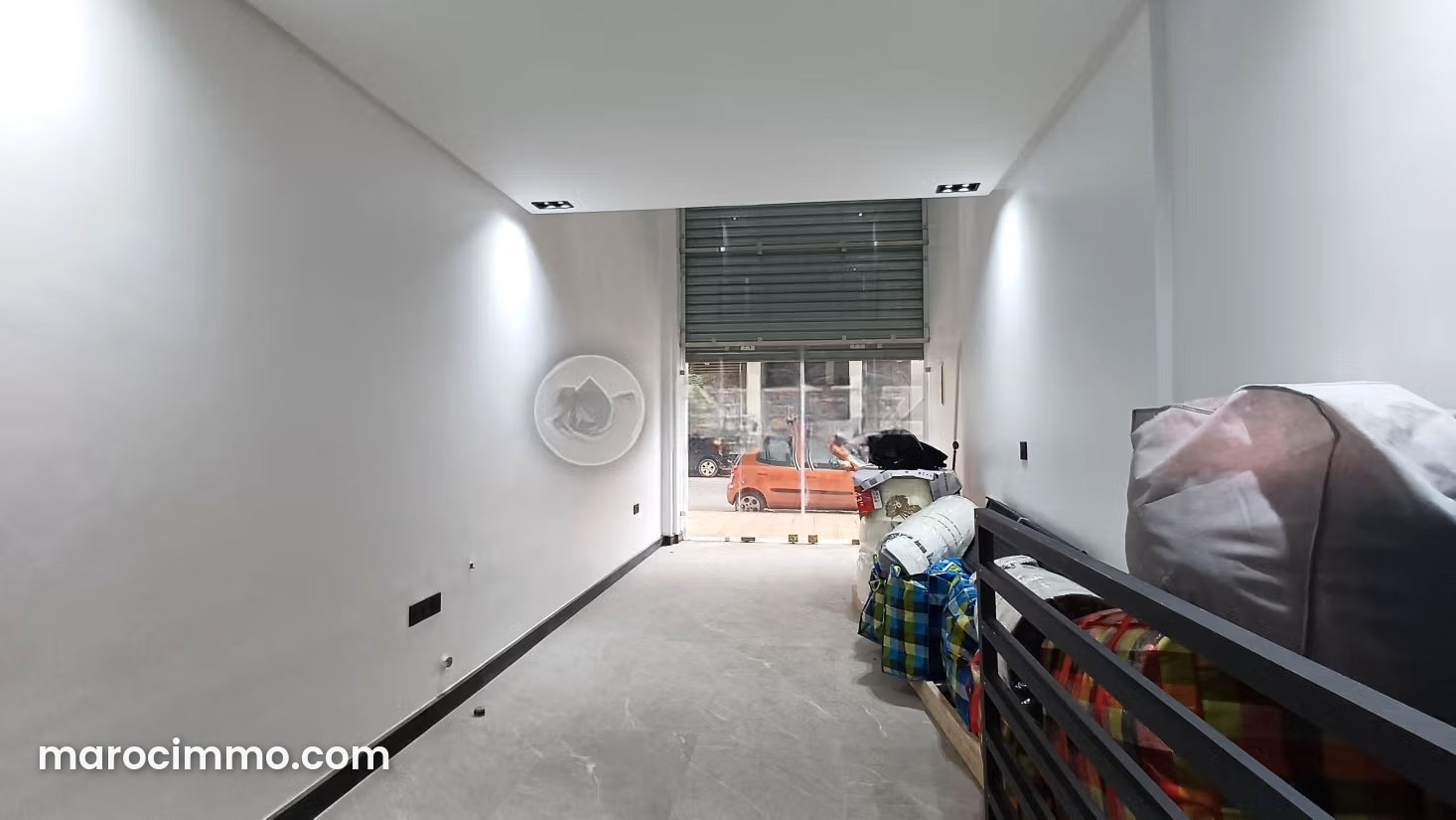 Local commercial neuf 82 m², Roches Noires, Casablanca — Casablanca