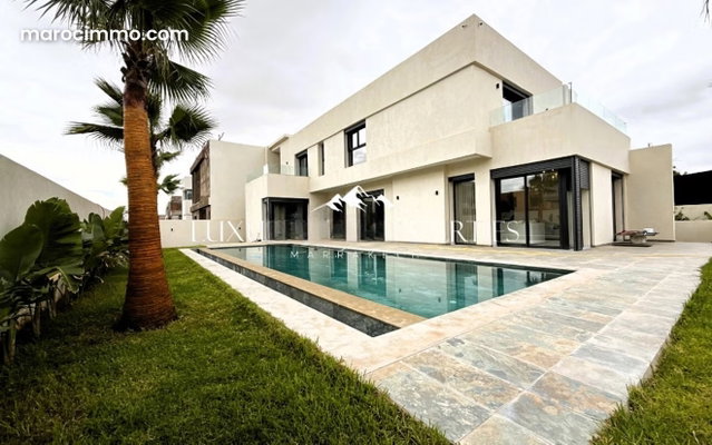 Villa neuve de prestige 4 suites avec piscine — 2
