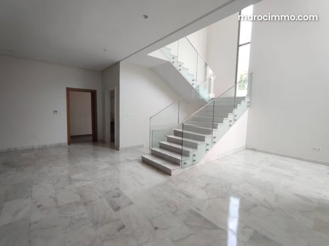 Sale of a beautiful villa on el menzeh — 4