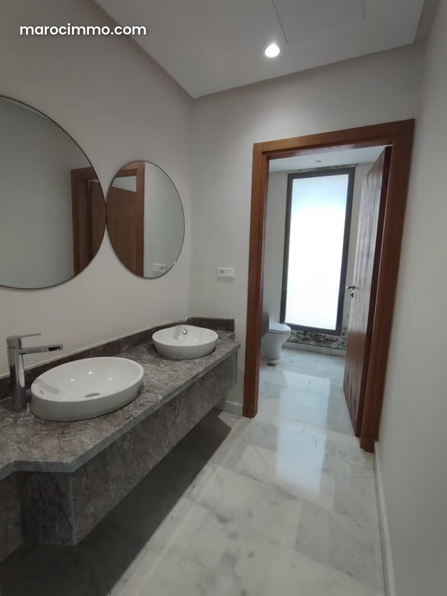Sale of a beautiful villa on el menzeh — 5
