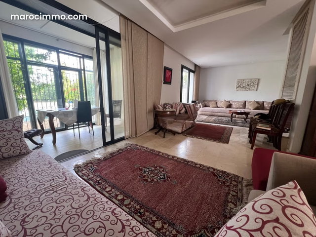Somptueuse villa à louer à Sidi Bouknadel. Surface de 400 m². Bien meublé — 2