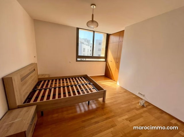 Apartment for rent in Bab Al Bahr. 2 beautiful bedrooms. Elevator and terrace — 4