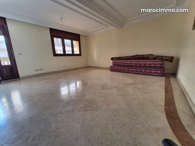 170 m² Apartment for Sale – Racine — 2