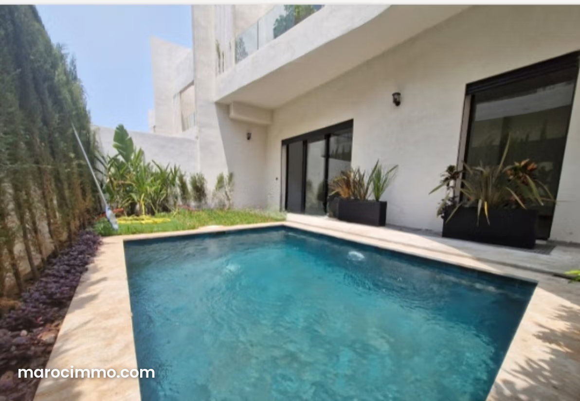 Villa 355 m² avec piscine et vue mer, Aïn Diab Casablanca — Casablanca