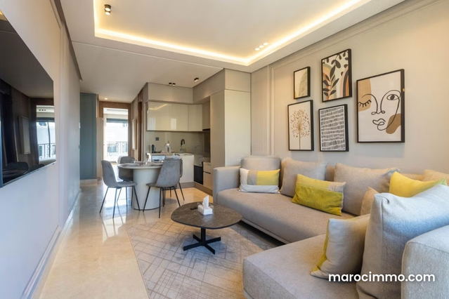 Superbe studio meublé au 5eme etage avec balcon — الدار البيضاء