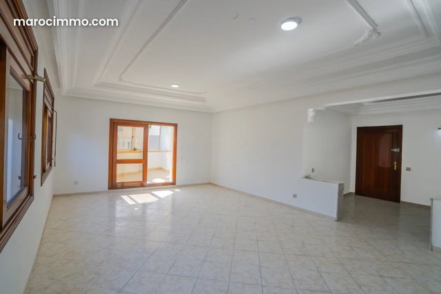 Appartement Bijou étage élevé Les Hopitaux — 2