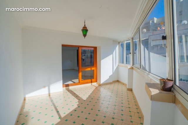 Appartement Bijou étage élevé Les Hopitaux — 3