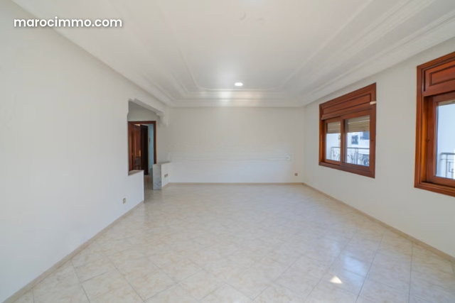 Appartement Bijou étage élevé Les Hopitaux — 4