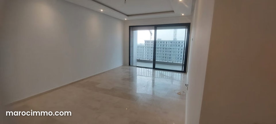 Appartement vide en location à Riyad. 4 pièces. Ascenseur