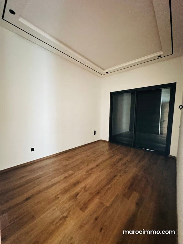 Studio à louer vide avec terrasse — 5