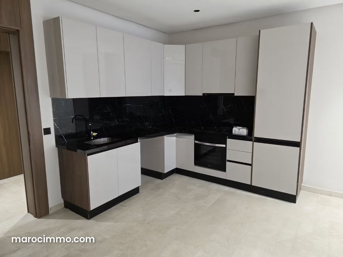 Studio with terrace for rent in California, Casablanca — Casablanca