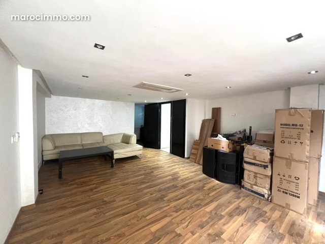 74m2 Office in Bourgogne Quarter — 2