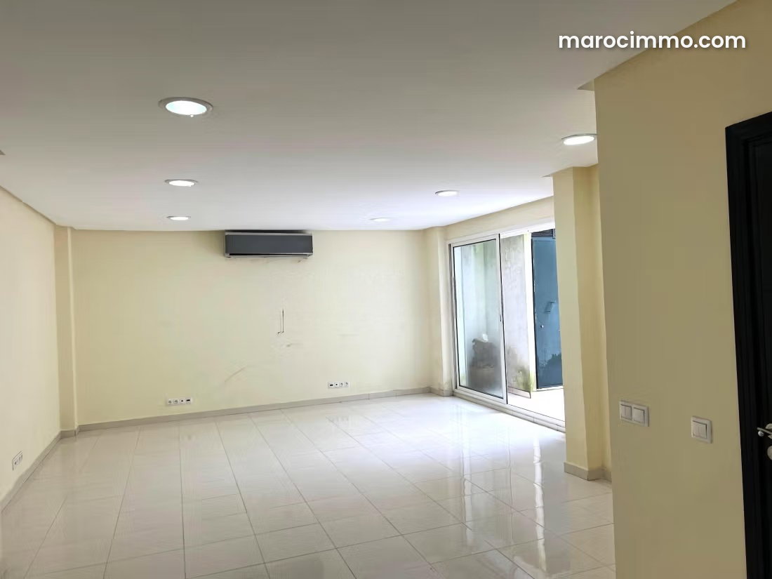 74 m² Office Space on Two Levels, Bourgogne, Casablanca — Casablanca