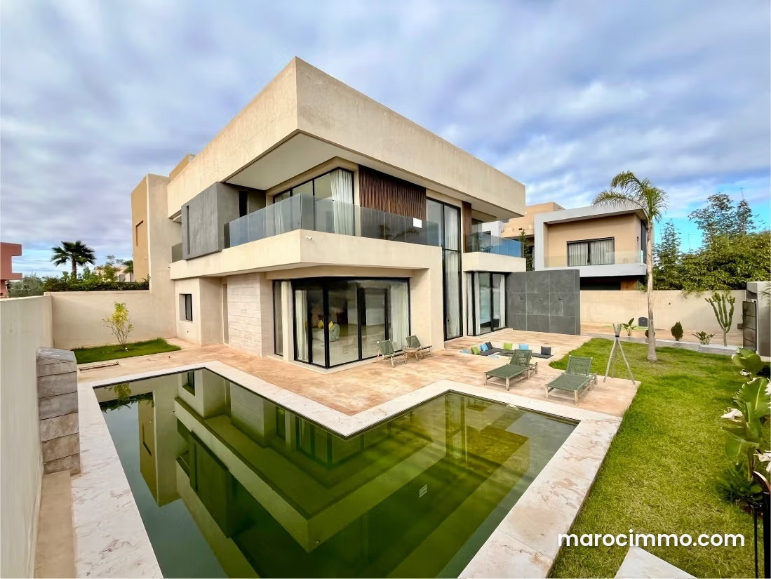 Villa 460 m² avec piscine, Route de Tahanaoute, Marrakech — Marrakech
