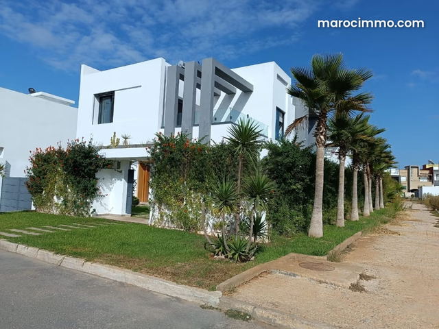 Modern Villa for Sale, Golf Mehdia — Mehdia