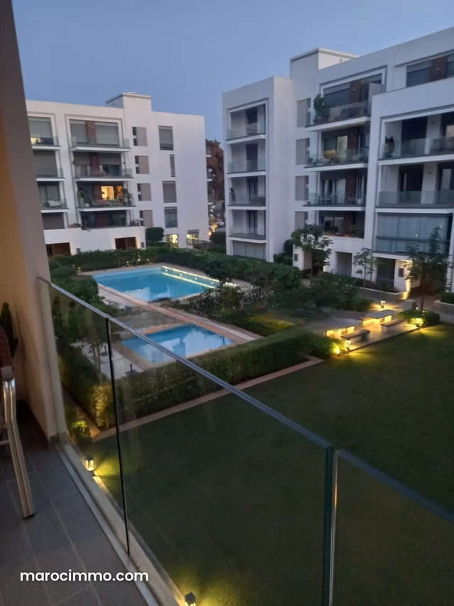 Appartement de 140m² meublé en location à Souissi — 2