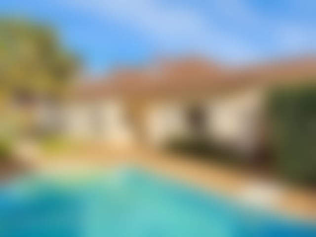 Villa 500 m² sur 2000 m² de terrain avec piscine à Souissi, Rabat — Rabat