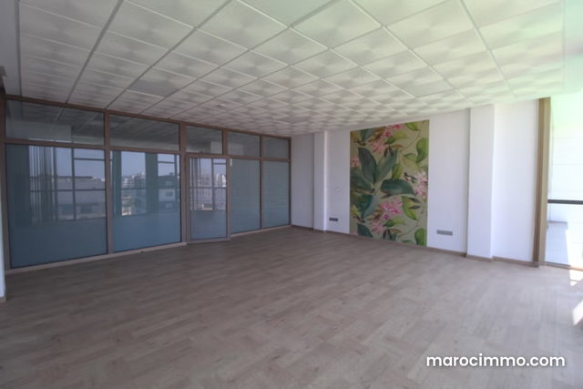 Exceptional Office for Rent in Founty — 4