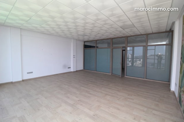 Exceptional Office for Rent in Founty — 3