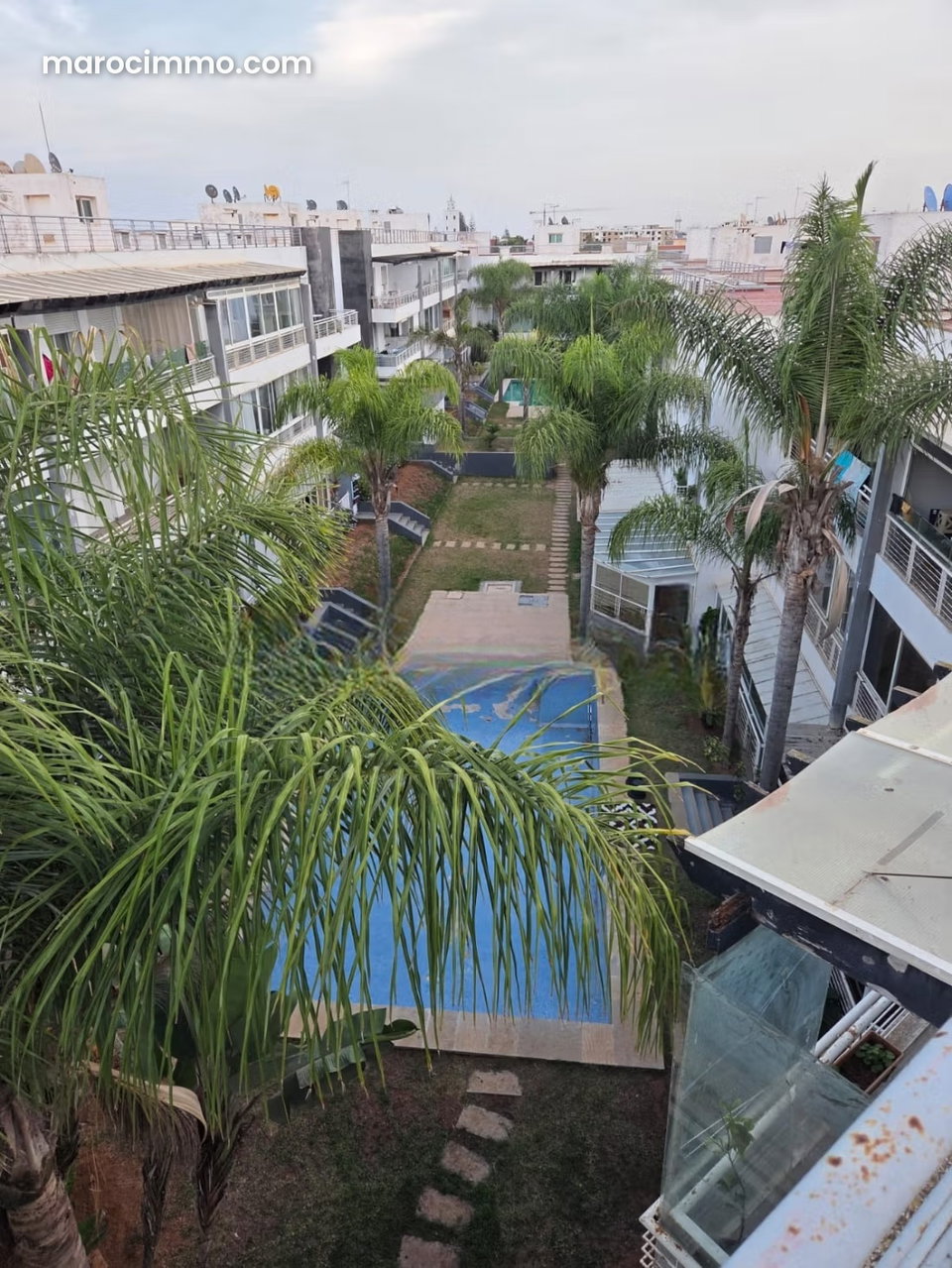 Bel appartement en location à Harhoura. 3 chambres agréables