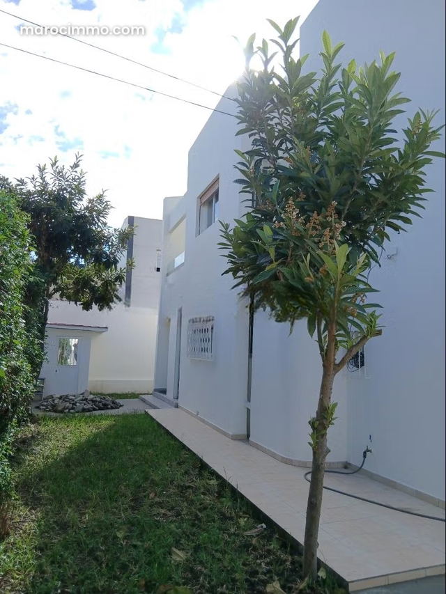 Villa pour usage commercial — Tanger